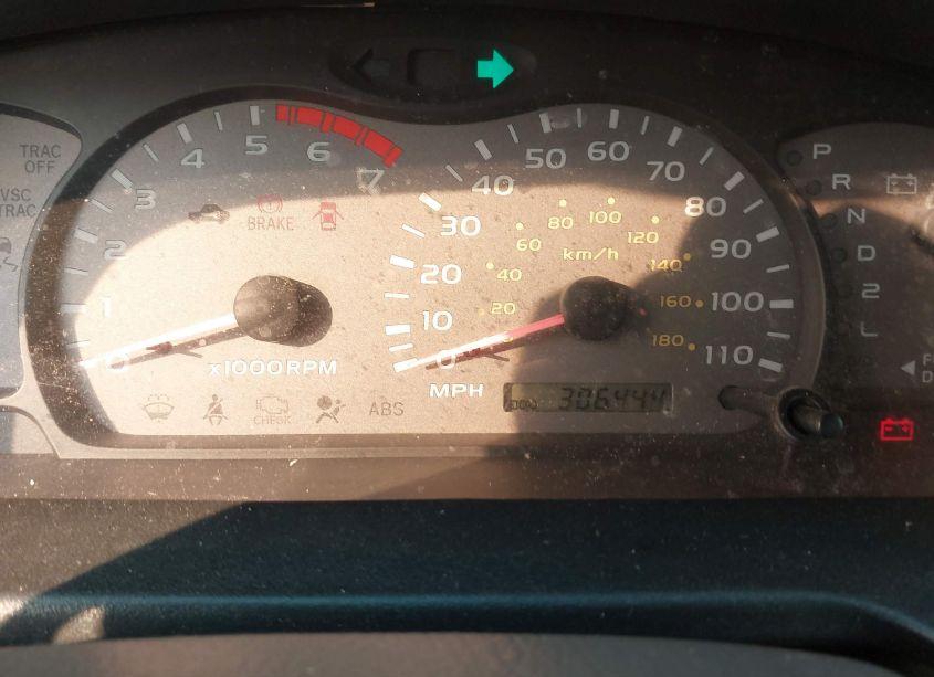 Photo 7 of 2002 Toyota Sequoia LIMITED V8 (VIN 5TDZT38A32S065230)