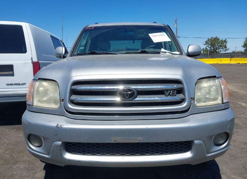 Photo 12 of 2002 Toyota Sequoia LIMITED V8 (VIN 5TDZT38A32S097143)