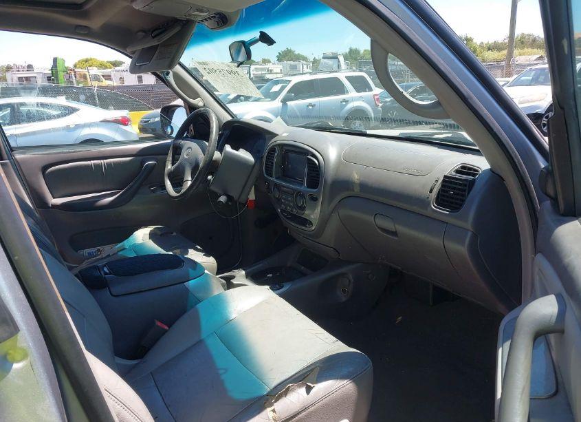 Photo 5 of 2002 Toyota Sequoia LIMITED V8 (VIN 5TDZT38A32S097143)
