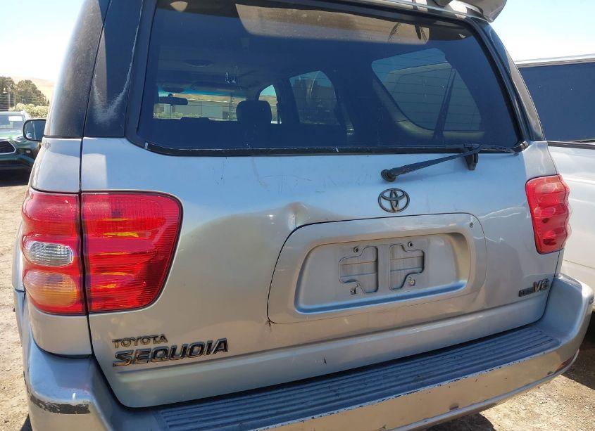 Photo 6 of 2002 Toyota Sequoia LIMITED V8 (VIN 5TDZT38A32S097143)