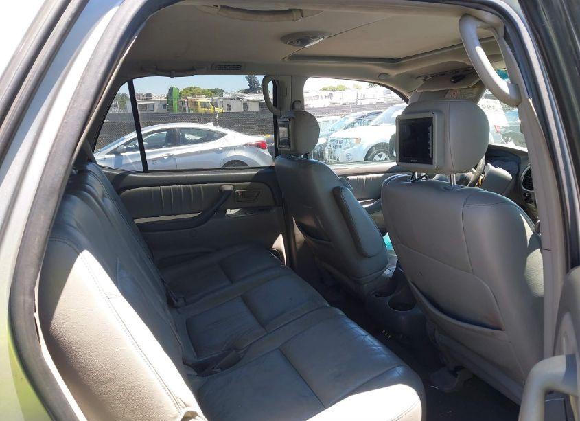 Photo 8 of 2002 Toyota Sequoia LIMITED V8 (VIN 5TDZT38A32S097143)