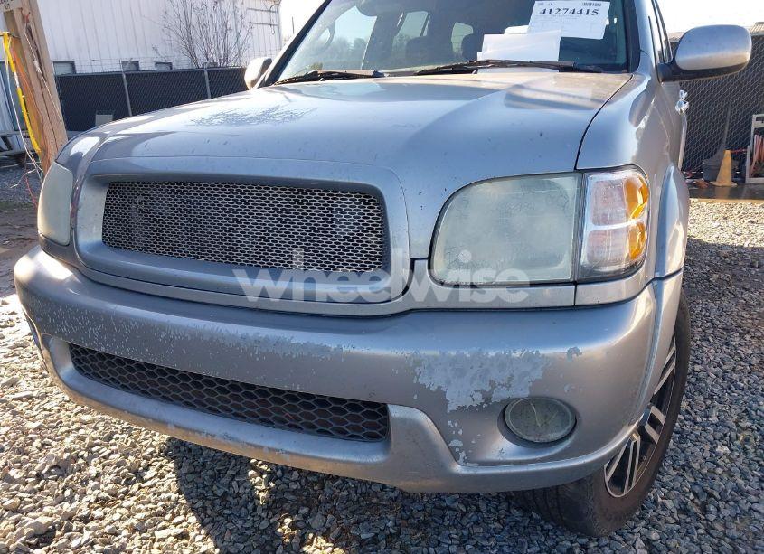 Photo 13 of 2004 Toyota Sequoia LIMITED V8 (VIN 5TDZT38A34S238330)
