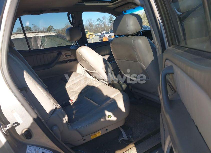 Photo 8 of 2004 Toyota Sequoia LIMITED V8 (VIN 5TDZT38A34S238330)