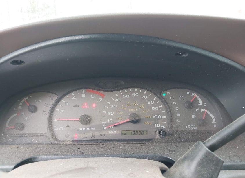 Photo 7 of 2002 Toyota Sequoia LIMITED V8 (VIN 5TDZT38A42S070419)