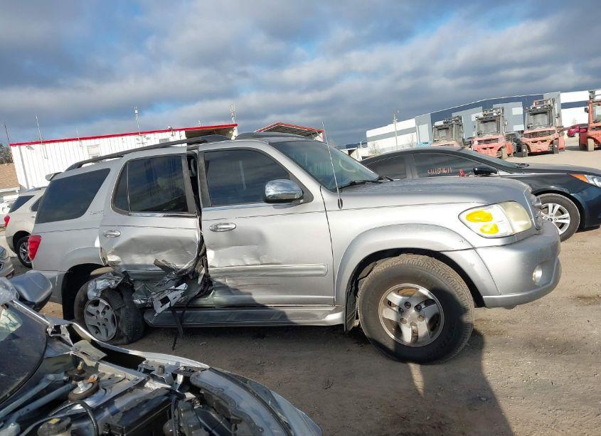 Photo 13 of 2002 Toyota Sequoia LIMITED V8 (VIN 5TDZT38A42S072039)