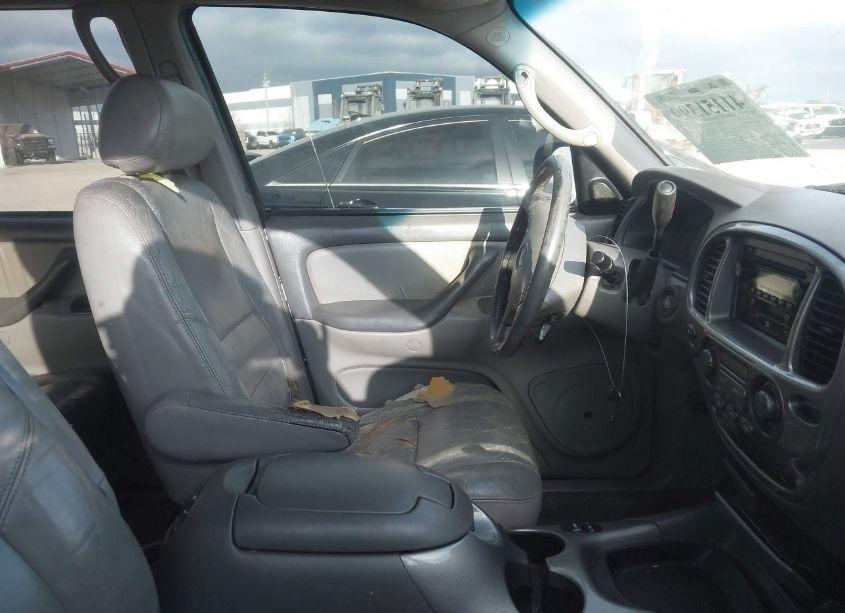 Photo 5 of 2002 Toyota Sequoia LIMITED V8 (VIN 5TDZT38A42S072039)