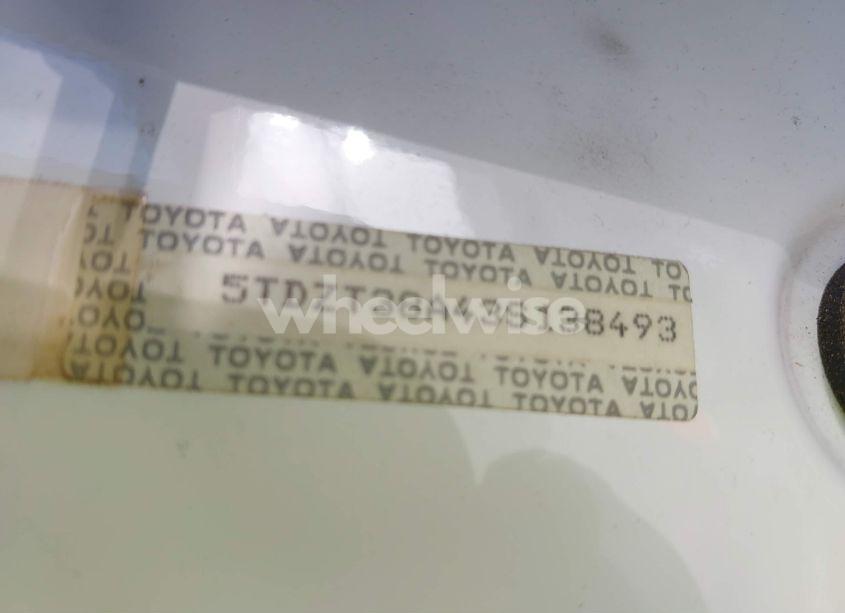 Photo 9 of 2003 Toyota Sequoia LIMITED V8 (VIN 5TDZT38A43S138493)