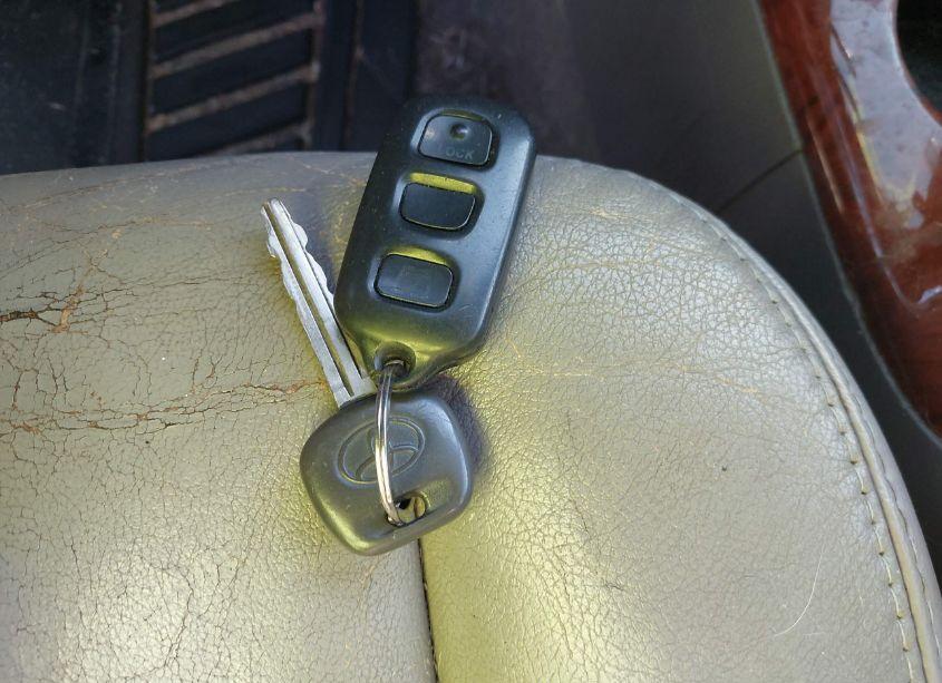 Photo 11 of 2006 Toyota Sequoia LIMITED V8 (VIN 5TDZT38A46S269234)