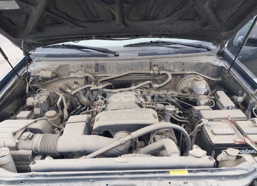 Photo 10 of 2005 Toyota Sequoia LIMITED V8 (VIN 5TDZT38A55S242817)