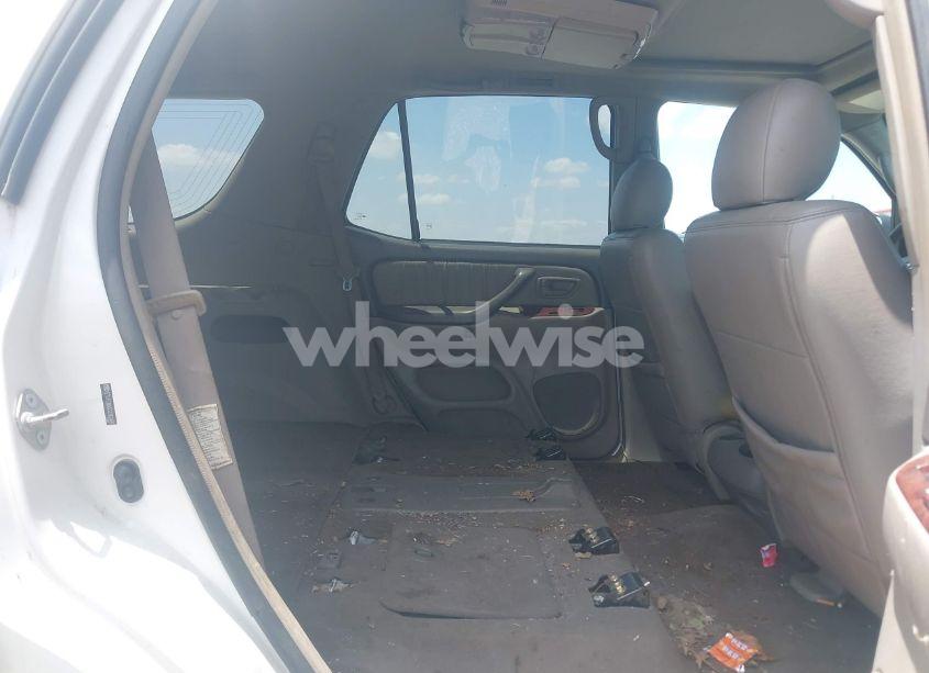 Photo 8 of 2005 Toyota Sequoia LIMITED V8 (VIN 5TDZT38A55S263487)