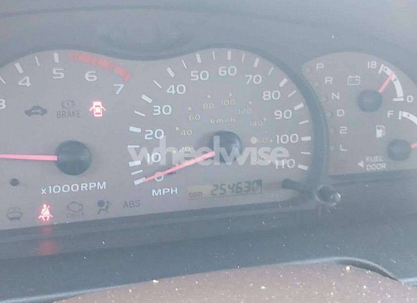 Photo 7 of 2002 Toyota Sequoia LIMITED V8 (VIN 5TDZT38A62S094933)