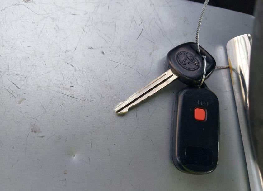 Photo 11 of 2002 Toyota Sequoia LIMITED V8 (VIN 5TDZT38A62S096410)