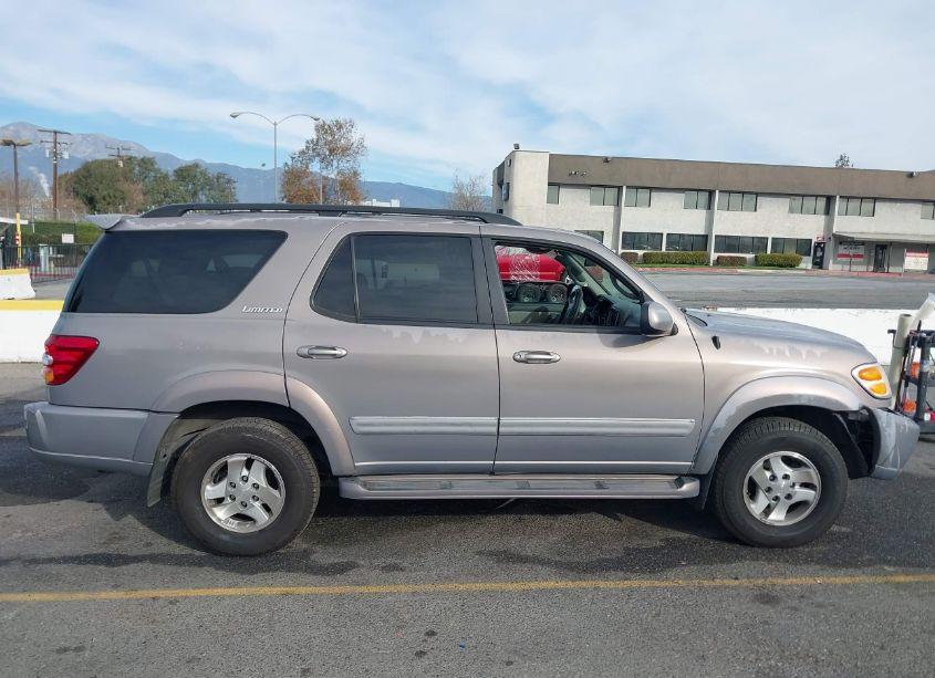 Photo 14 of 2002 Toyota Sequoia LIMITED V8 (VIN 5TDZT38A62S096410)