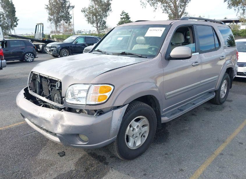 Photo 2 of 2002 Toyota Sequoia LIMITED V8 (VIN 5TDZT38A62S096410)