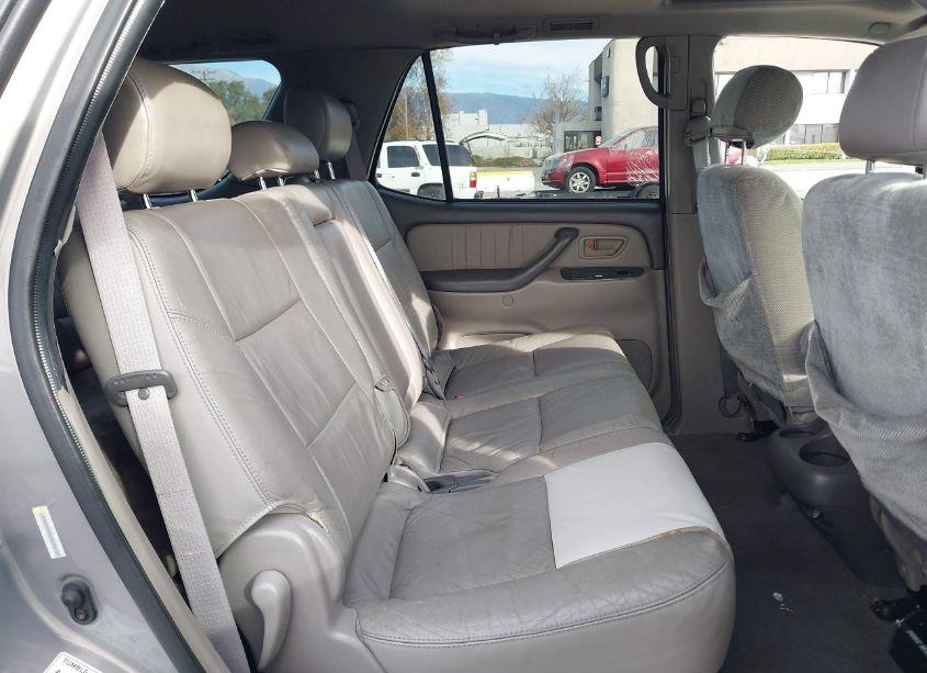 Photo 8 of 2002 Toyota Sequoia LIMITED V8 (VIN 5TDZT38A62S096410)