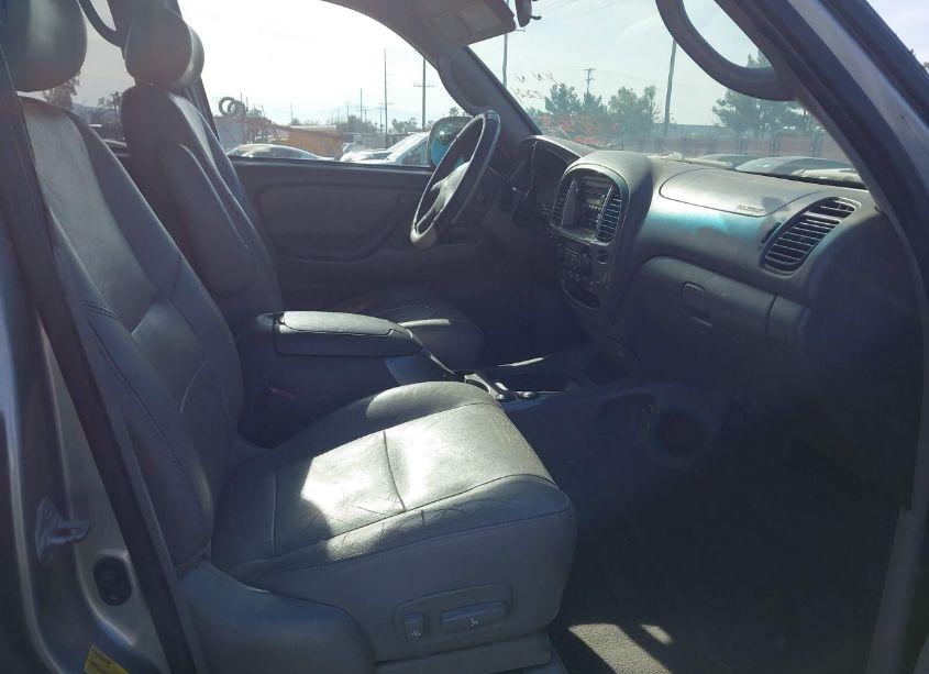 Photo 5 of 2002 Toyota Sequoia LIMITED V8 (VIN 5TDZT38A62S125923)