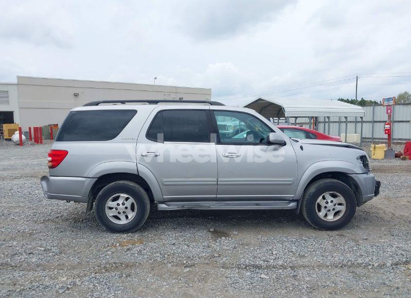 Photo 13 of 2001 Toyota Sequoia LIMITED V8 (VIN 5TDZT38A71S028115)