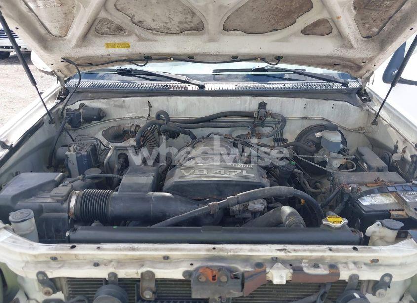 Photo 10 of 2002 Toyota Sequoia LIMITED V8 (VIN 5TDZT38A72S113909)