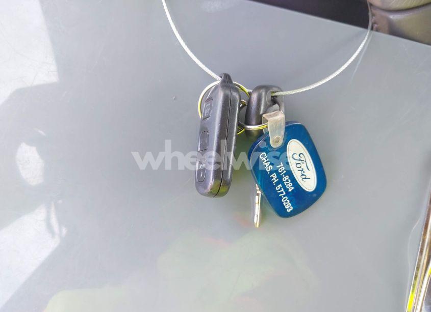 Photo 11 of 2002 Toyota Sequoia LIMITED V8 (VIN 5TDZT38A72S113909)