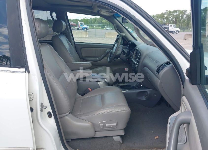 Photo 5 of 2002 Toyota Sequoia LIMITED V8 (VIN 5TDZT38A72S113909)