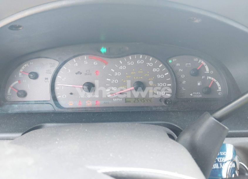 Photo 7 of 2002 Toyota Sequoia LIMITED V8 (VIN 5TDZT38A72S113909)