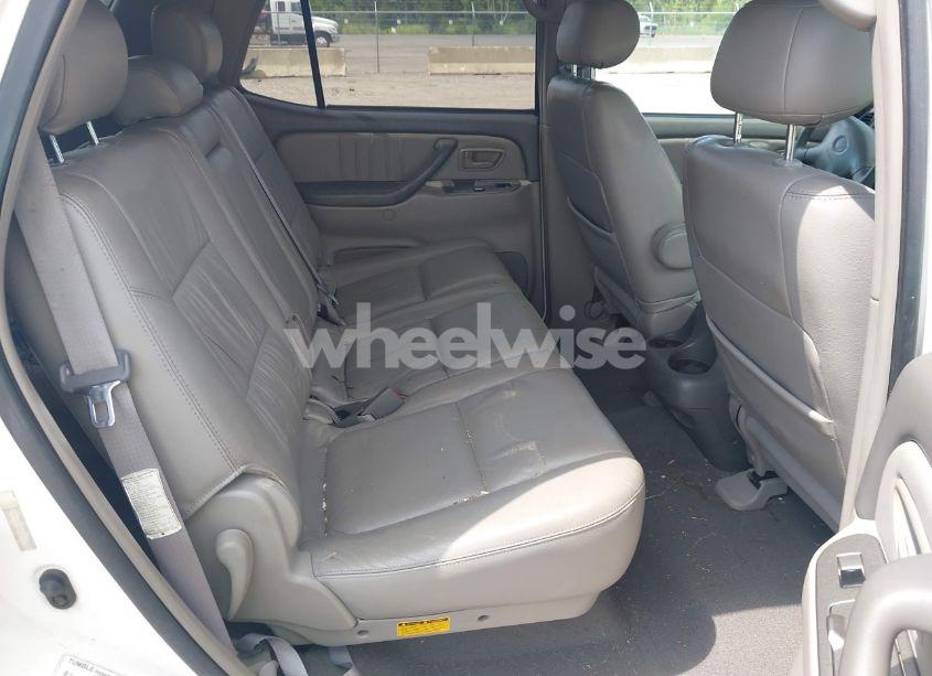 Photo 8 of 2002 Toyota Sequoia LIMITED V8 (VIN 5TDZT38A72S113909)