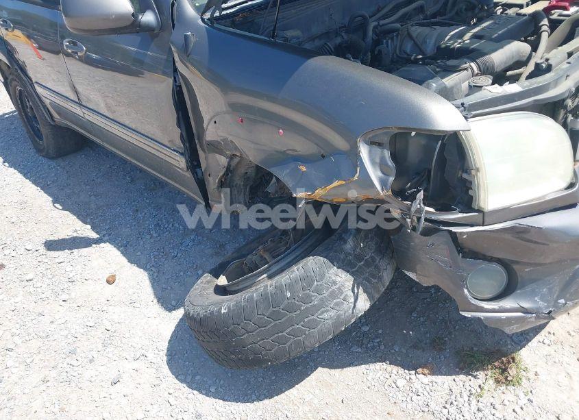 Photo 6 of 2004 Toyota Sequoia LIMITED V8 (VIN 5TDZT38A74S232806)