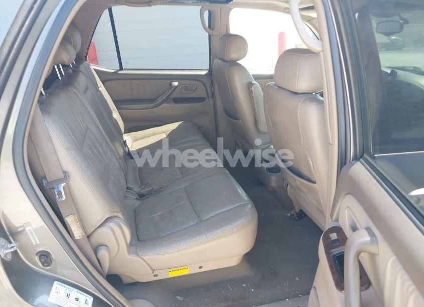 Photo 8 of 2004 Toyota Sequoia LIMITED V8 (VIN 5TDZT38A74S232806)