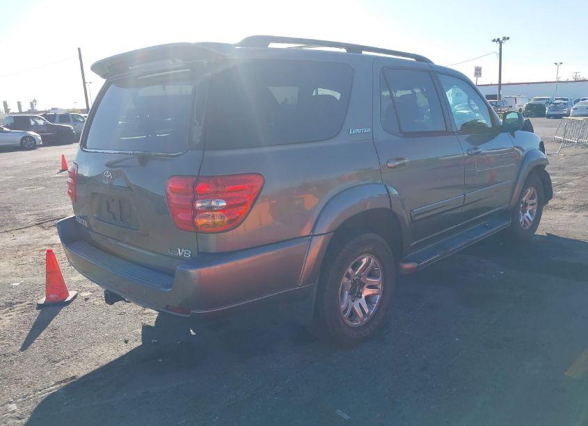 Photo 4 of 2004 Toyota Sequoia LIMITED V8 (VIN 5TDZT38A74S232840)