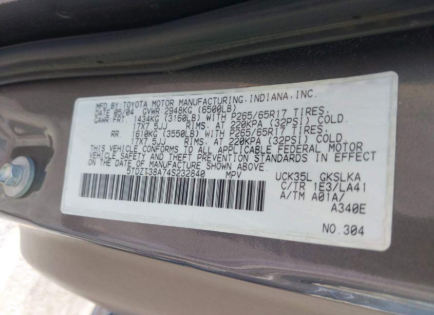 Photo 9 of 2004 Toyota Sequoia LIMITED V8 (VIN 5TDZT38A74S232840)