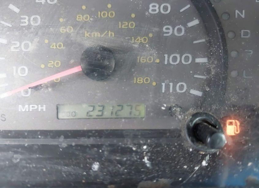 Photo 7 of 2002 Toyota Sequoia LIMITED V8 (VIN 5TDZT38A82S095453)