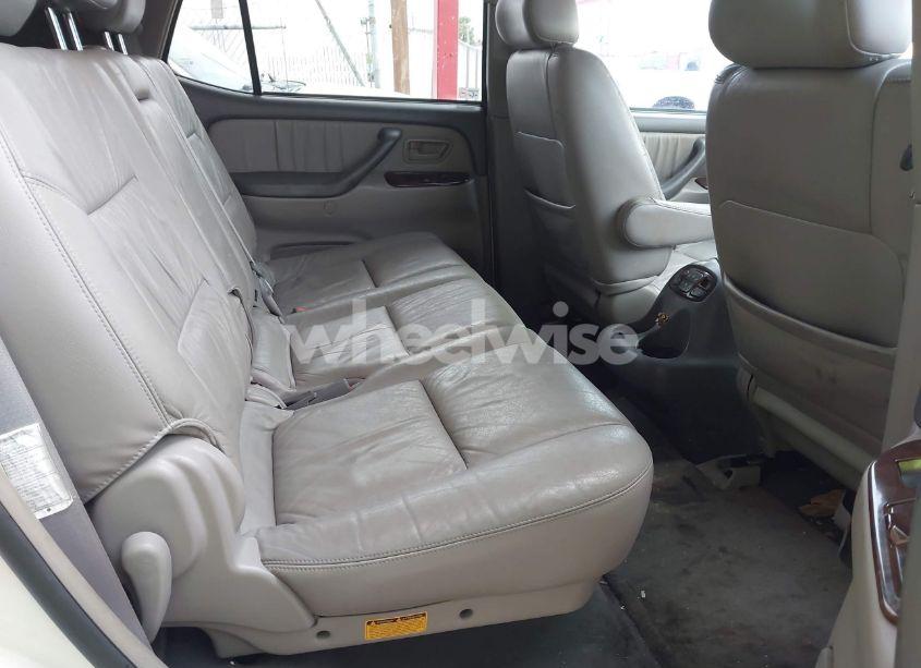 Photo 8 of 2004 Toyota Sequoia LIMITED V8 (VIN 5TDZT38A84S220437)