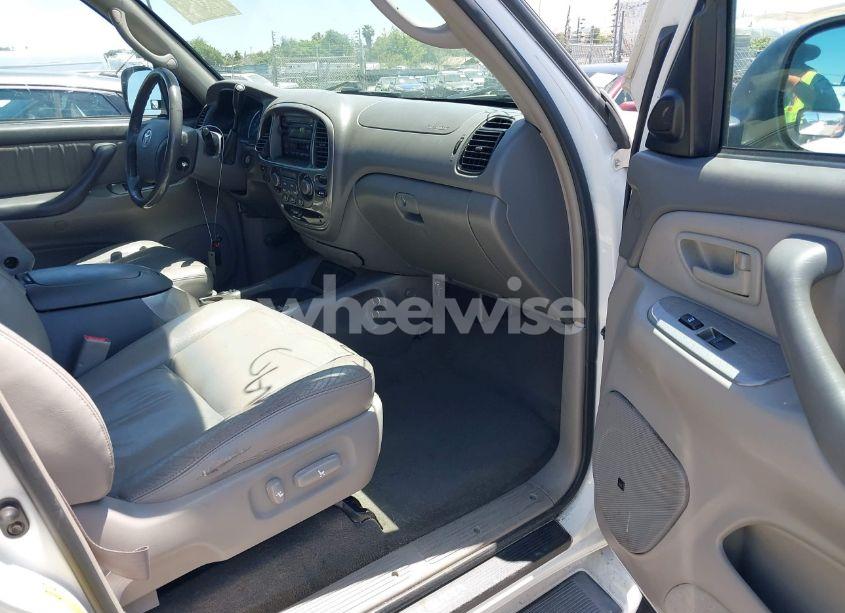 Photo 5 of 2005 Toyota Sequoia LIMITED V8 (VIN 5TDZT38A85S243394)