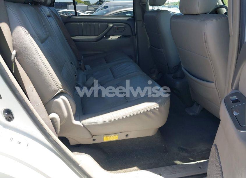 Photo 8 of 2005 Toyota Sequoia LIMITED V8 (VIN 5TDZT38A85S243394)