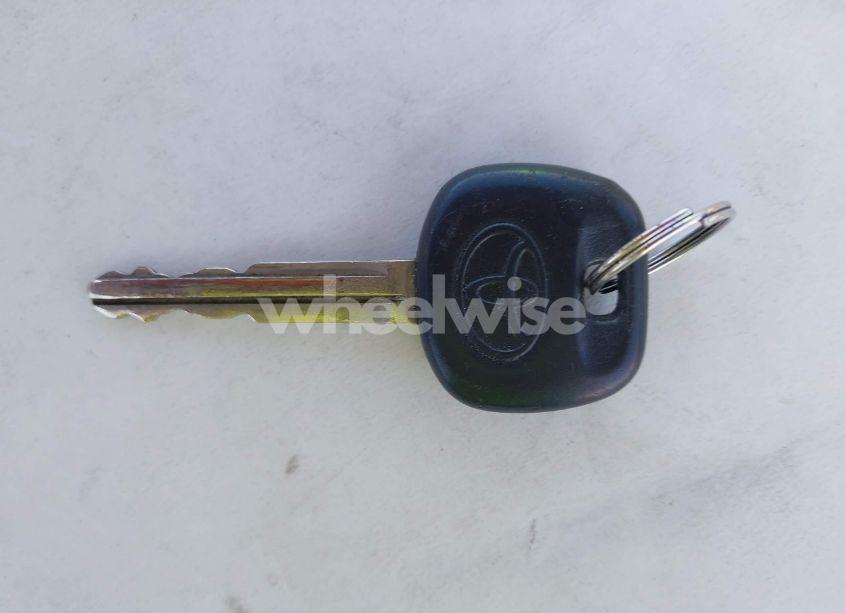 Photo 11 of 2004 Toyota Sequoia LIMITED V8 (VIN 5TDZT38AX4S237191)