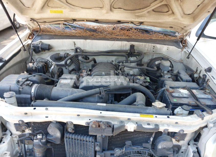 Photo 10 of 2005 Toyota Sequoia LIMITED V8 (VIN 5TDZT38AX5S247110)