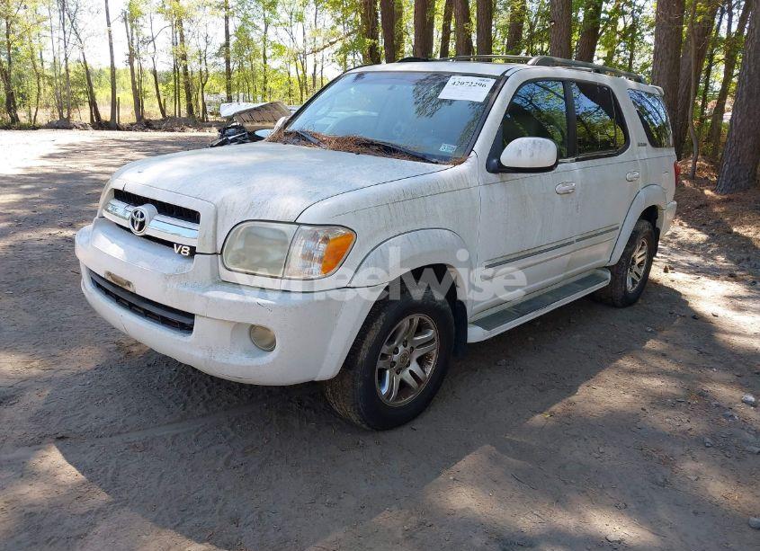 Photo 2 of 2005 Toyota Sequoia LIMITED V8 (VIN 5TDZT38AX5S247110)