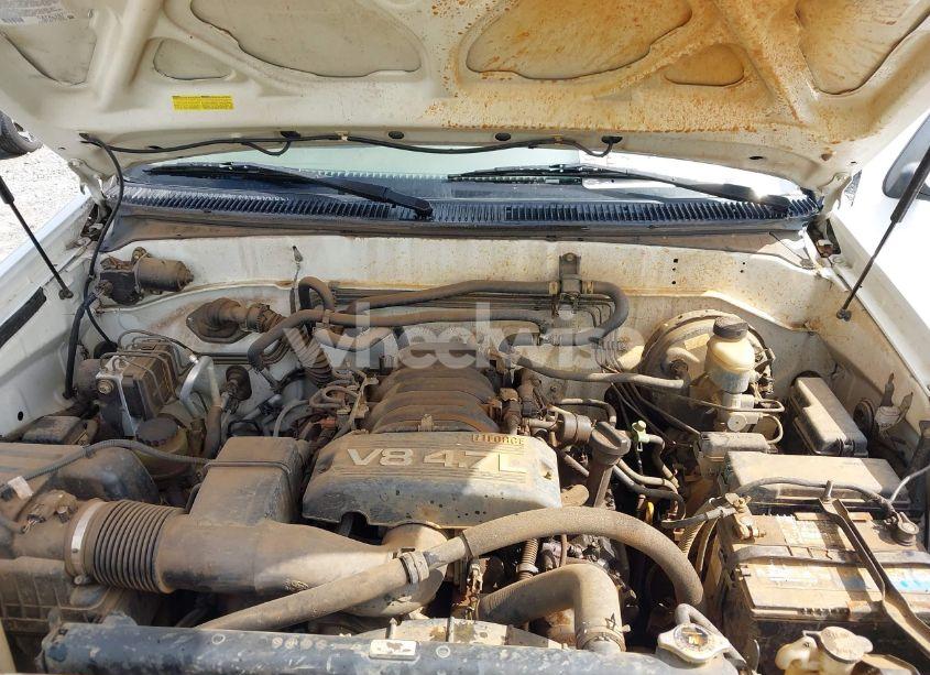 Photo 10 of 2005 Toyota Sequoia LIMITED V8 (VIN 5TDZT38AX5S252033)