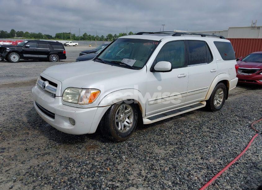 Photo 2 of 2005 Toyota Sequoia LIMITED V8 (VIN 5TDZT38AX5S252033)