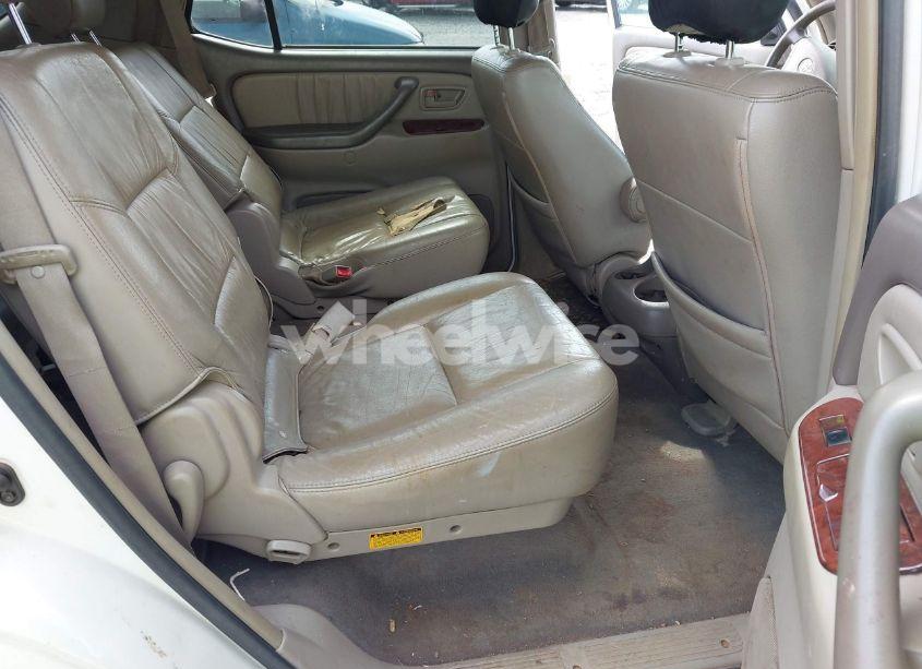Photo 8 of 2005 Toyota Sequoia LIMITED V8 (VIN 5TDZT38AX5S252033)