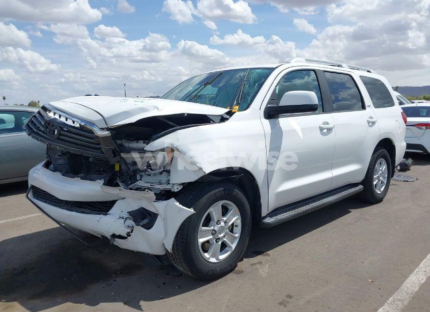 Photo 2 of 2018 Toyota Sequoia SR5 (VIN 5TDZY5G11JS070729)