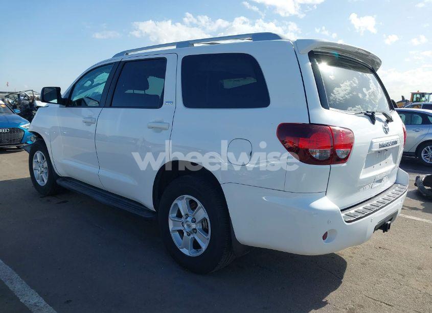 Photo 3 of 2018 Toyota Sequoia SR5 (VIN 5TDZY5G11JS070729)