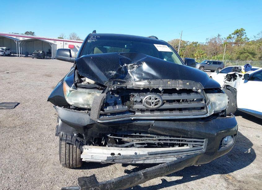 Photo 12 of 2013 Toyota Sequoia SR5 5.7L V8 (VIN 5TDZY5G12DS044239)