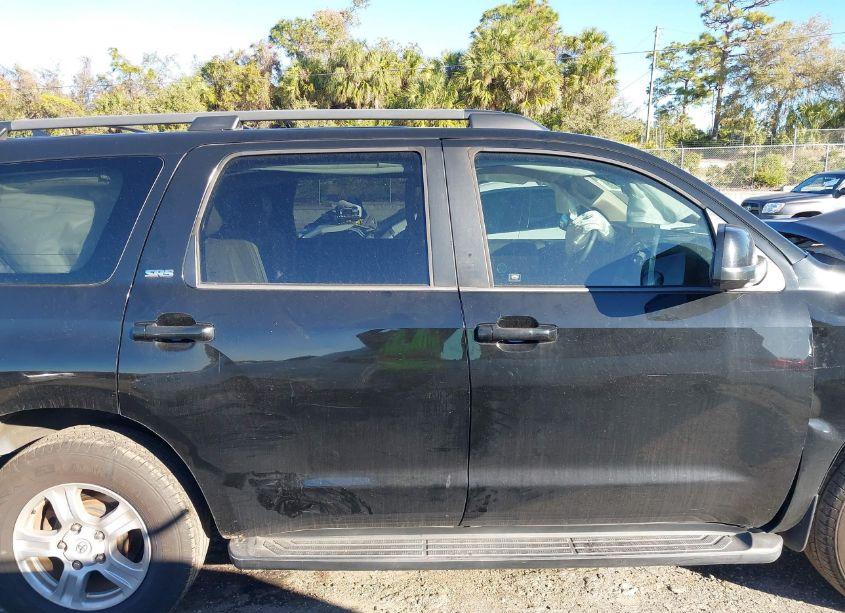 Photo 13 of 2013 Toyota Sequoia SR5 5.7L V8 (VIN 5TDZY5G12DS044239)