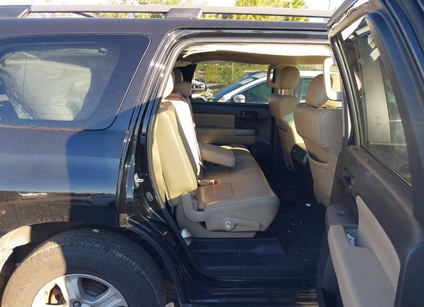 Photo 8 of 2013 Toyota Sequoia SR5 5.7L V8 (VIN 5TDZY5G12DS044239)