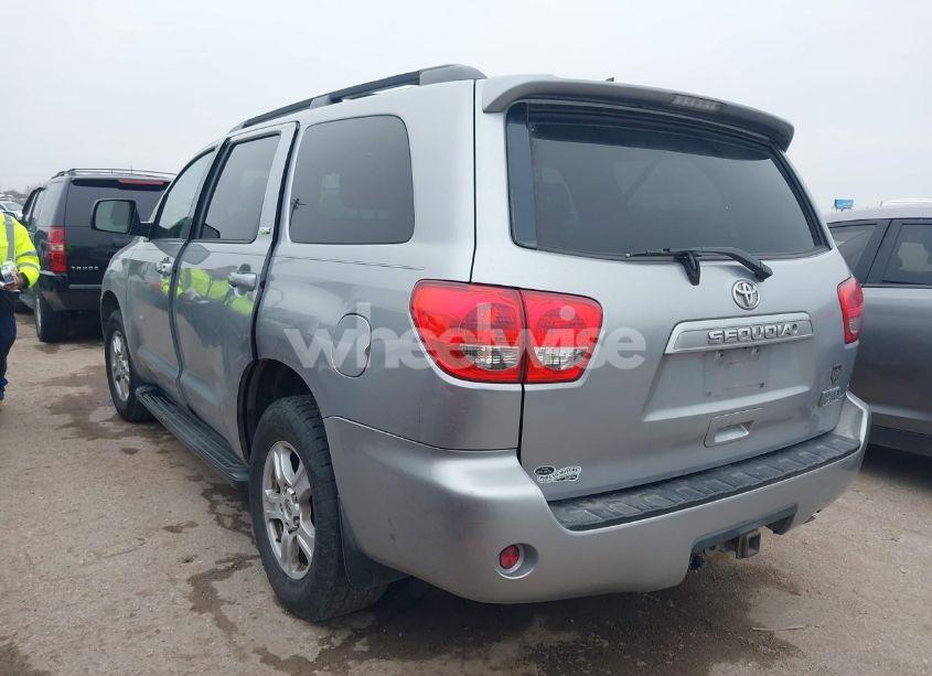 Photo 3 of 2013 Toyota Sequoia SR5 5.7L V8 (VIN 5TDZY5G12DS046654)