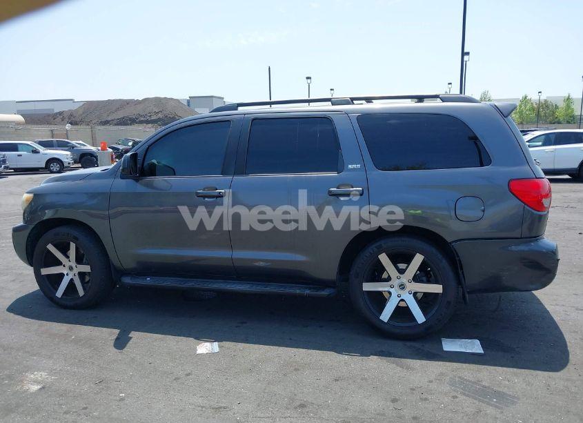 Photo 14 of 2016 Toyota Sequoia SR5 5.7L V8 (VIN 5TDZY5G12GS063829)