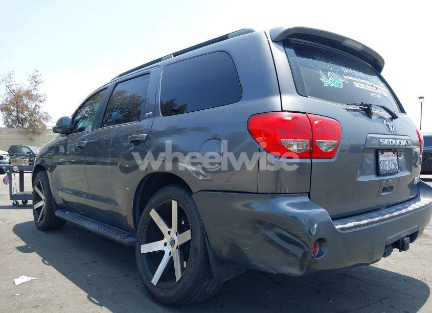 Photo 6 of 2016 Toyota Sequoia SR5 5.7L V8 (VIN 5TDZY5G12GS063829)