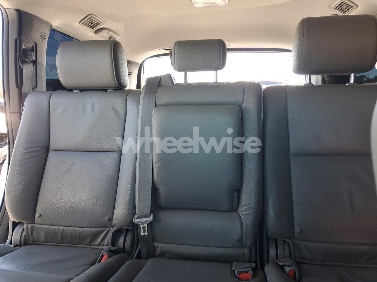 Photo 10 of 2019 TOYOTA SEQUOIA SR5 (VIN 5TDZY5G13KS072712)