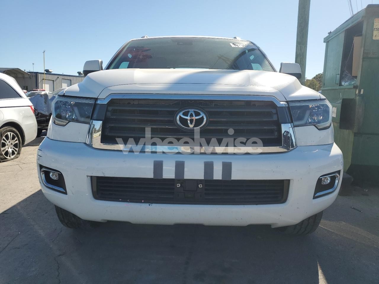 Photo 5 of 2019 TOYOTA SEQUOIA SR5 (VIN 5TDZY5G13KS072712)